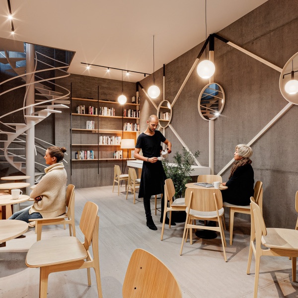 Komerční prostor k prodeji na Kubánském náměstí