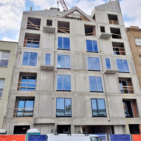 Завершена конструкция здания проекта Harfa Yard